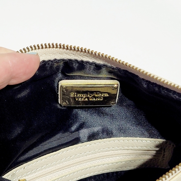 NWOT Ivory Brocade Wristlet Clutch - Picture 6 of 6